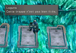 Au site de fouilles de Centra avec Laguna, il y a trois trappes, celle du milieu semble mal fixée